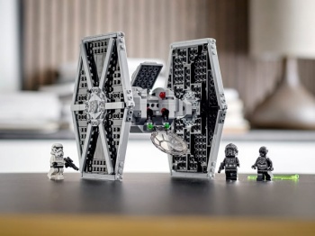 LEGO Star Wars 75300 Imperialny myśliwiec TIE