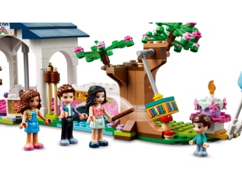 LEGO Friends 41447 Park w Heartlake City
