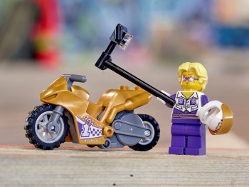 LEGO City 60309 Selfie na motocyklu kaskaderskim