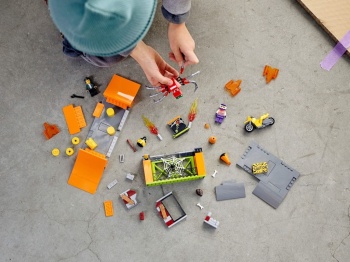 LEGO City 60293 Park kaskaderski