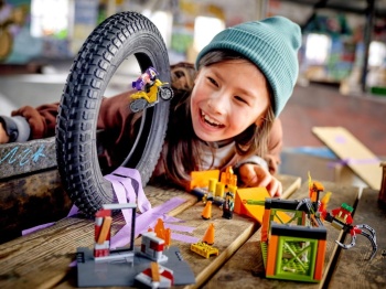 LEGO City 60293 Park kaskaderski