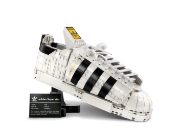 LEGO 10282 Icons But adidas Originals Superstar