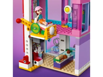 LEGO 41704 Friends Budynki przy głównej ulicy