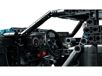 LEGO 42127 Technic BATMAN — BATMOBIL