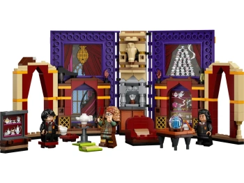 LEGO 76396 Harry Potter Chwile z Hogwartu: zajęcia z wróżbiarstwa