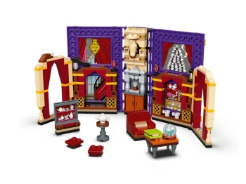 LEGO 76396 Harry Potter Chwile z Hogwartu: zajęcia z wróżbiarstwa