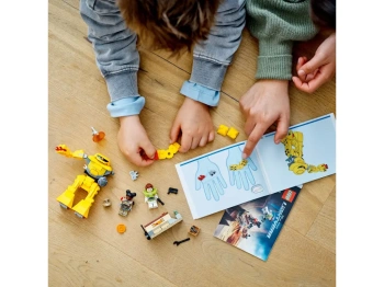 LEGO 76830 Disney Lightyear Pościg za Zyklopem