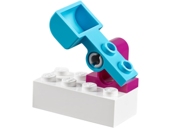 LEGO Juniors 10736 Plac zabaw Anny i Elsy z Krainy Lody 