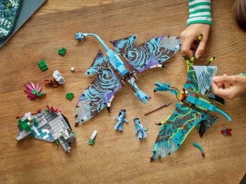 LEGO 75572 Avatar Pierwszy lot na zmorze Jake’a i Neytiri