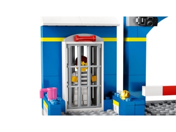 LEGO 60370 City Posterunek policji – pościg