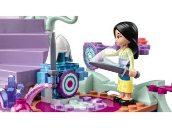 LEGO 43215 Disney Zaczarowany domek na drzewie