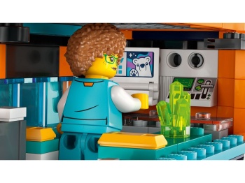 LEGO 60378 Ciężarówka i laboratorium badawcze