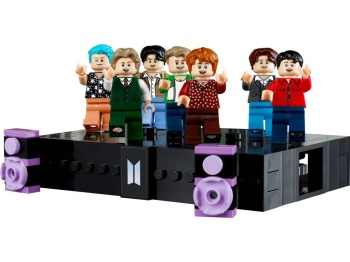 LEGO 21339 Ideas BTS Dynamite