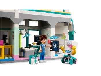 LEGO 42621 Friends Szpital w mieście Heartlake