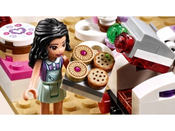 LEGO Friends 41336  Artystyczna kawiarnia Emmy