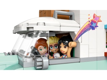 LEGO 42663 Friends  Przygoda w kamperze przyjaciół