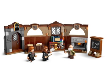 LEGO 76442 Harry Potter  Zamek Hogwart: zajęcia z zaklęć i uroków