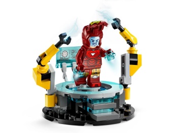 LEGO 76315 Super Heroes Laboratorium Iron Mana: Zbrojownia