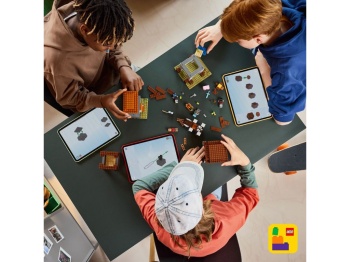 LEGO 21278 Minecraft Kryjówka rozbójników i dewastatorów