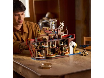 LEGO 75640 One Piece Pływająca restauracja Baratie