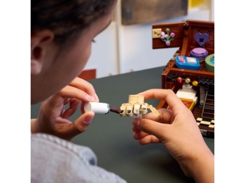 LEGO 76785 Wednesday Mieszkanie Rączki