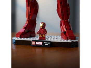 LEGO 76344 Super Heroes Iron Man Mark 3 - edycja kolekcjonerska