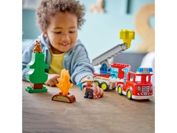 LEGO 10473 DUPLO Wóz strażacki z wężem i strażakiem