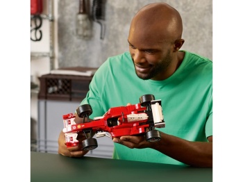 11375 Ferrari F2004 i Michael Schumacher