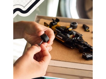 LEGO 77252 Speed Champions F1: film — APXGP Team Race Car