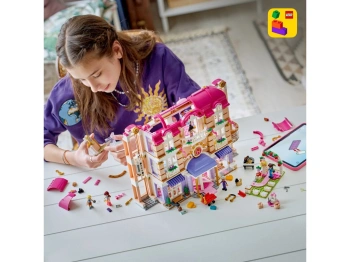 LEGO 42704 Friends Grand Hotel w Mieście Heartlake