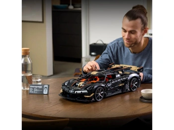 LEGO 42232 Technic Koenigsegg Sadair's Spear Megacar