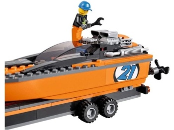 LEGO City 60085 Terenówka z motorówką