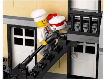  LEGO Creator 10255 Plac Zgromadzeń