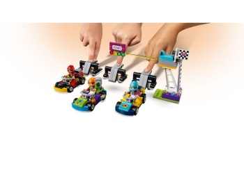 LEGO Friends 41352 Dzień wielkiego wyścigu