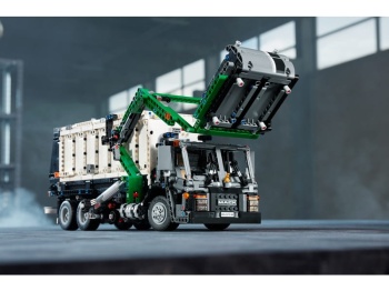 LEGO Technic 42078  TRUCK