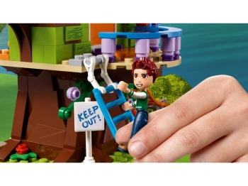 LEGO Friends 41335  Domek na drzewie Mii