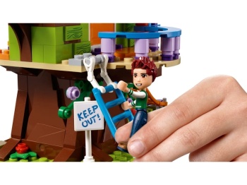 LEGO Friends 41335  Domek na drzewie Mii