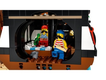 LEGO Ideas 21322 Piraci z Zatoki Barakud