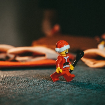 Prezent pod choinkę dla dziewczynki i chłopca - postaw na LEGO